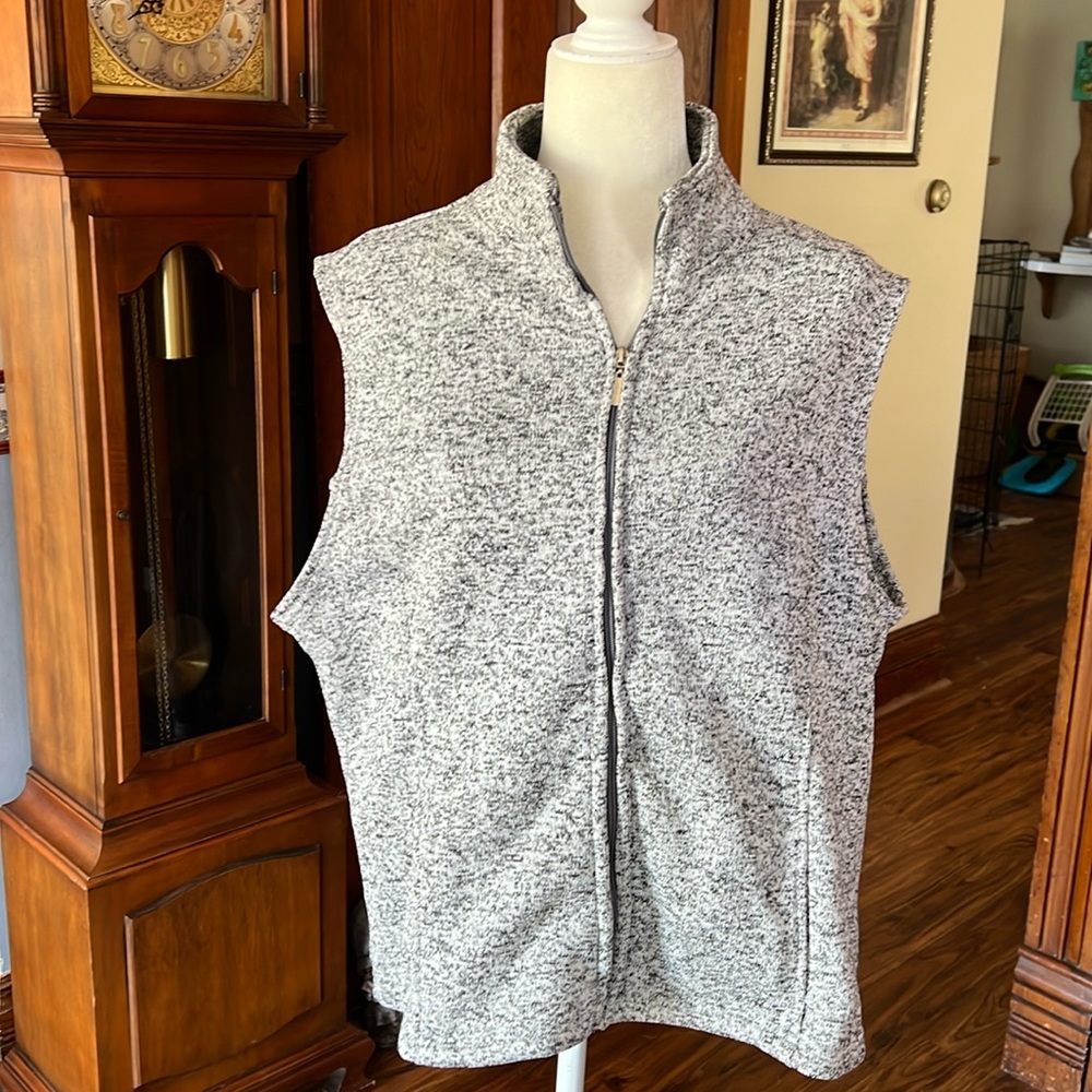 Heather Grey, Black and White Zippered Vest Sz XXL
